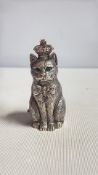 Silver 800 cat with with ruby crown & emerald eyes