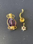 3x 9ct Gold pendants Total weight 6.3g