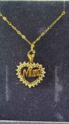 9ct Gold chain & 'Mum' pendant 1.1g