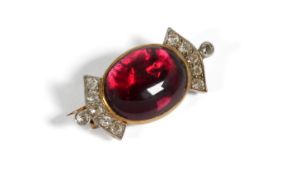 18ct Gold and Platinum Garnet Brooch