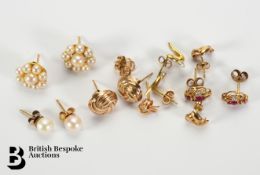 Collection of 9ct Gold Stud Earrings