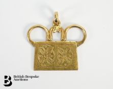 18ct Gold Amulet