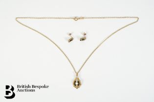 18ct Gold Sapphire Pendant