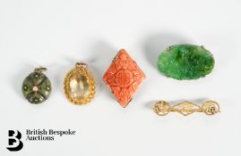 18ct Yellow Gold Chinese Character Bar Brooch