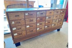 Antiques and Collectables with over 100 early enamel Bilston and other snuff boxes Being Sold with No Reserve