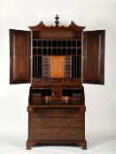 vd. similar copy in ANDREWS, John - “British Antique Furniture - Price Guide & Reasons for