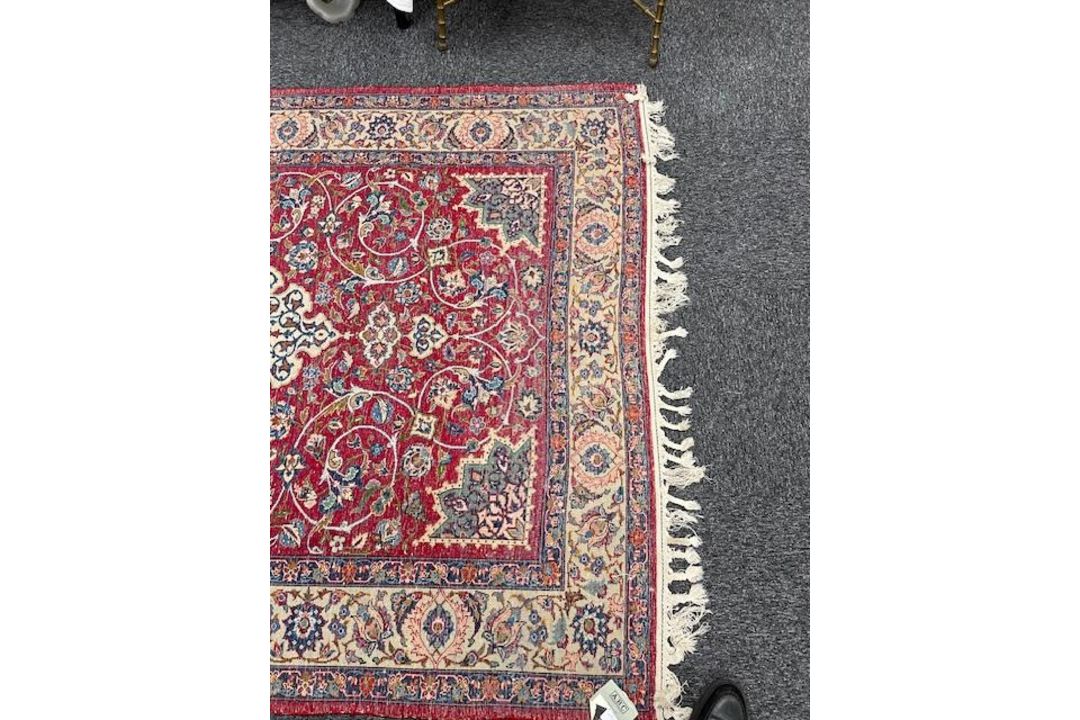 A modern Persian Kashan wool rug - Image 17 of 22