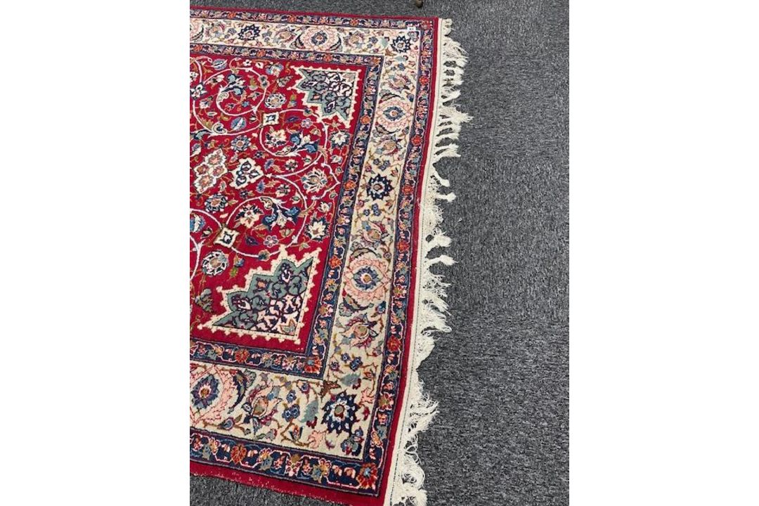 A modern Persian Kashan wool rug - Image 13 of 22