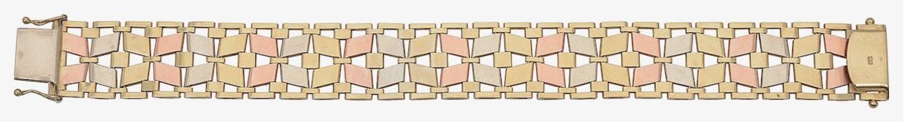 An Italian 9ct gold tri colour fancy gate bracelet