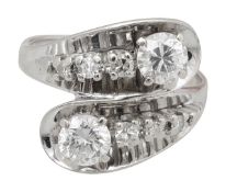 A diamond snake cross over ring