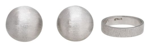 A pair of satin finish bombe ear clips with matching ring