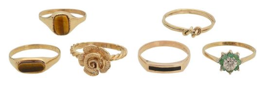 A collection of 9ct rings