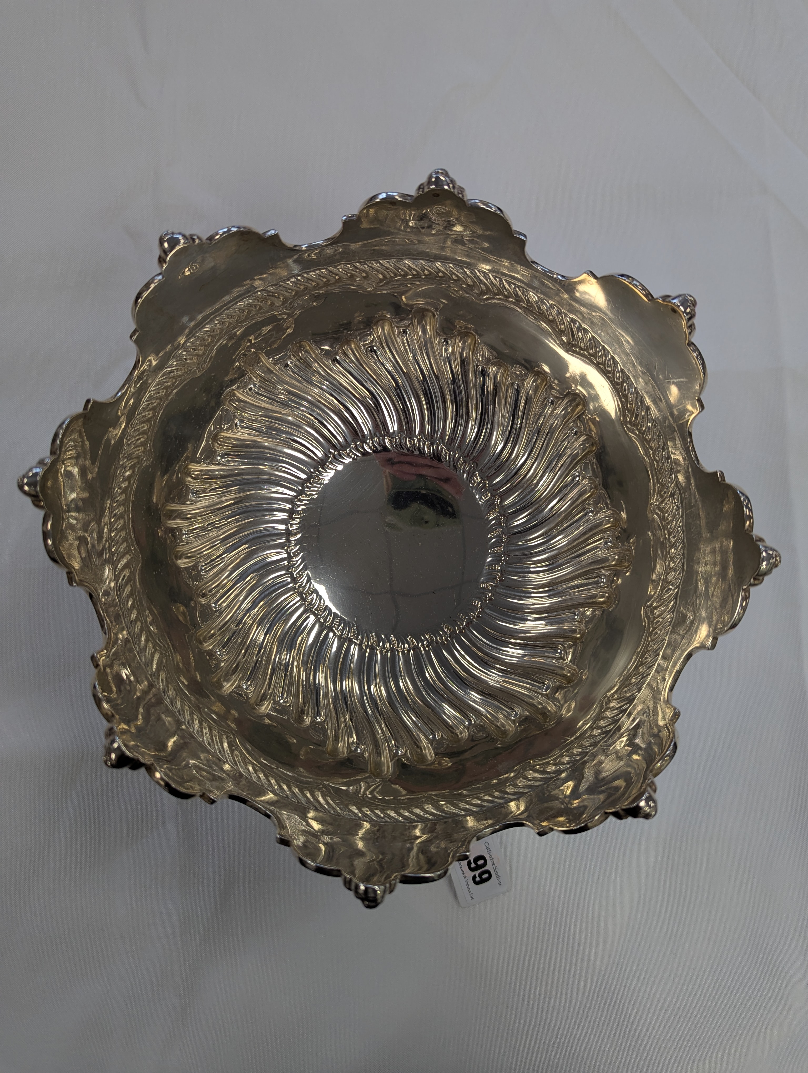 A Victorian silver rose bowl - Image 5 of 10