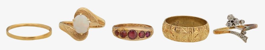 A French 18ct diamond ring, two band, two gem set rings