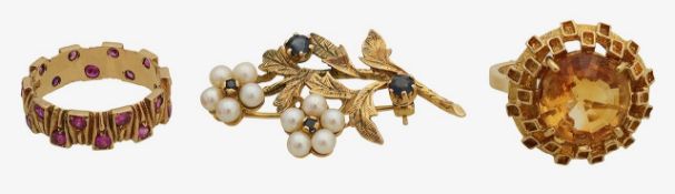 A collection of 70s gem set jewellery