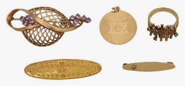 A 15ct Victorian brooch, 60s bark effect ring and three more