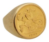A half sovereign coin 1909 in a 9ct ring mount