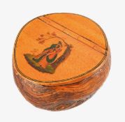 A Victorian rootwood snuff box