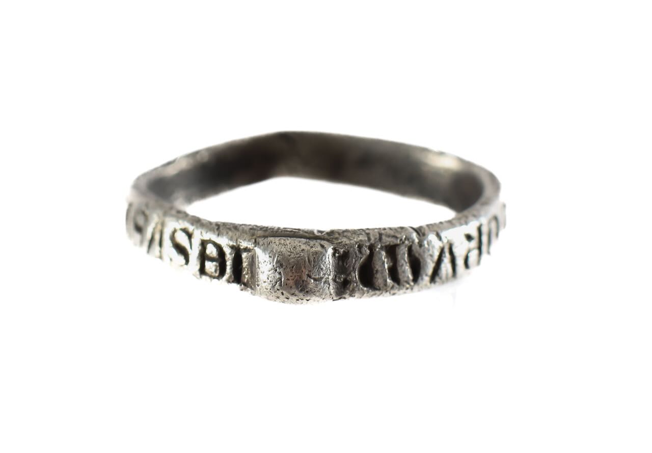 Medieval inscribed silver amulet ring circa 13-14th Century - Image 2 of 4