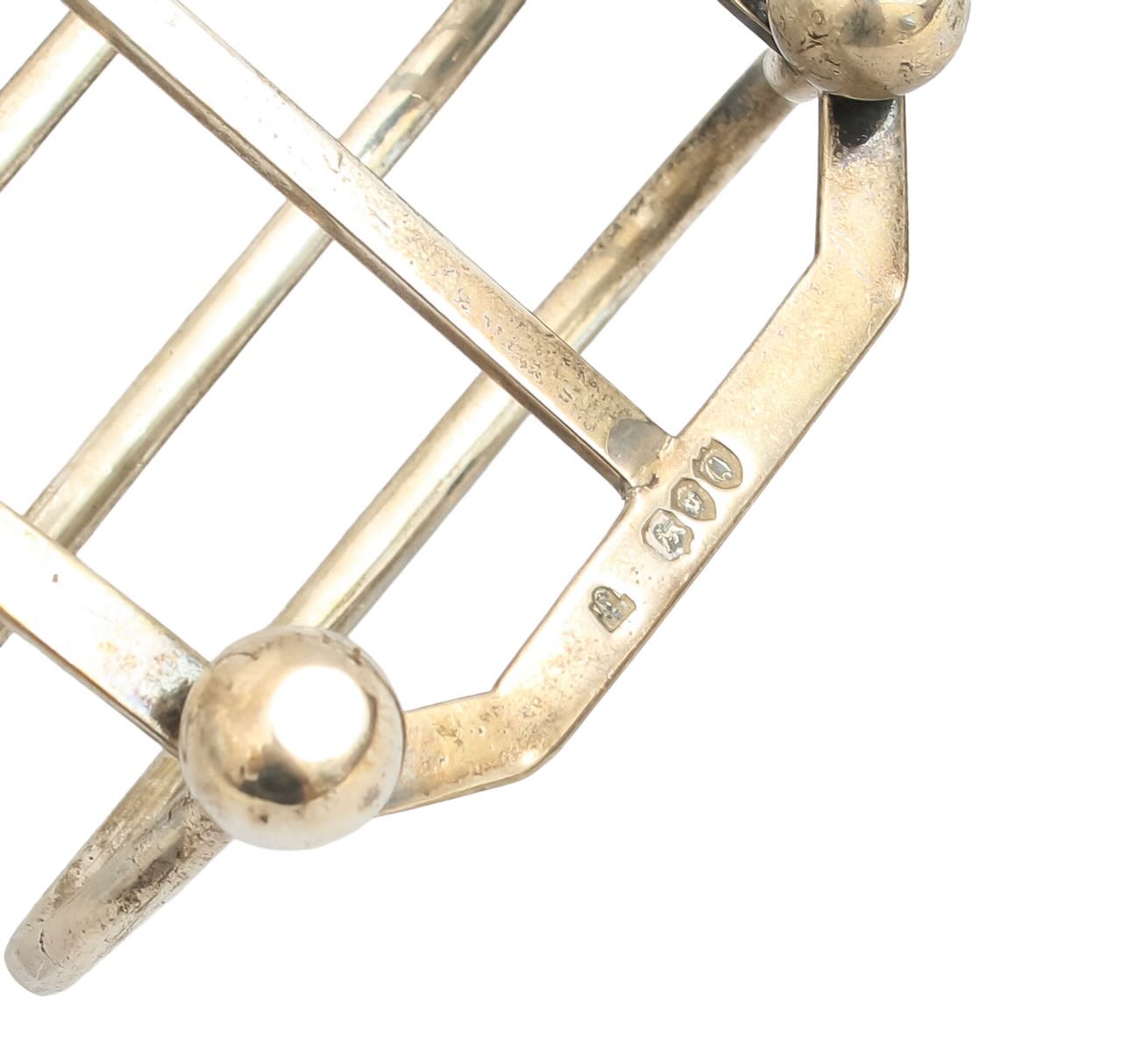A Victorian silver six division toast rack - Image 2 of 3