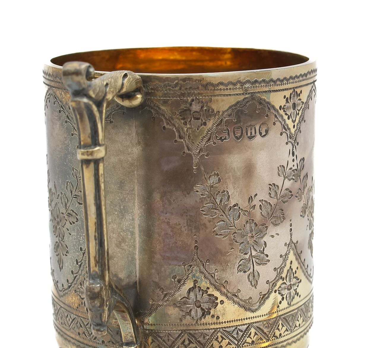 A cased Victorian silver gilt Christening mug and spoon - Image 3 of 5