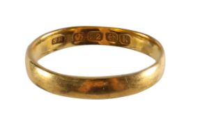 A 22ct gold band ring