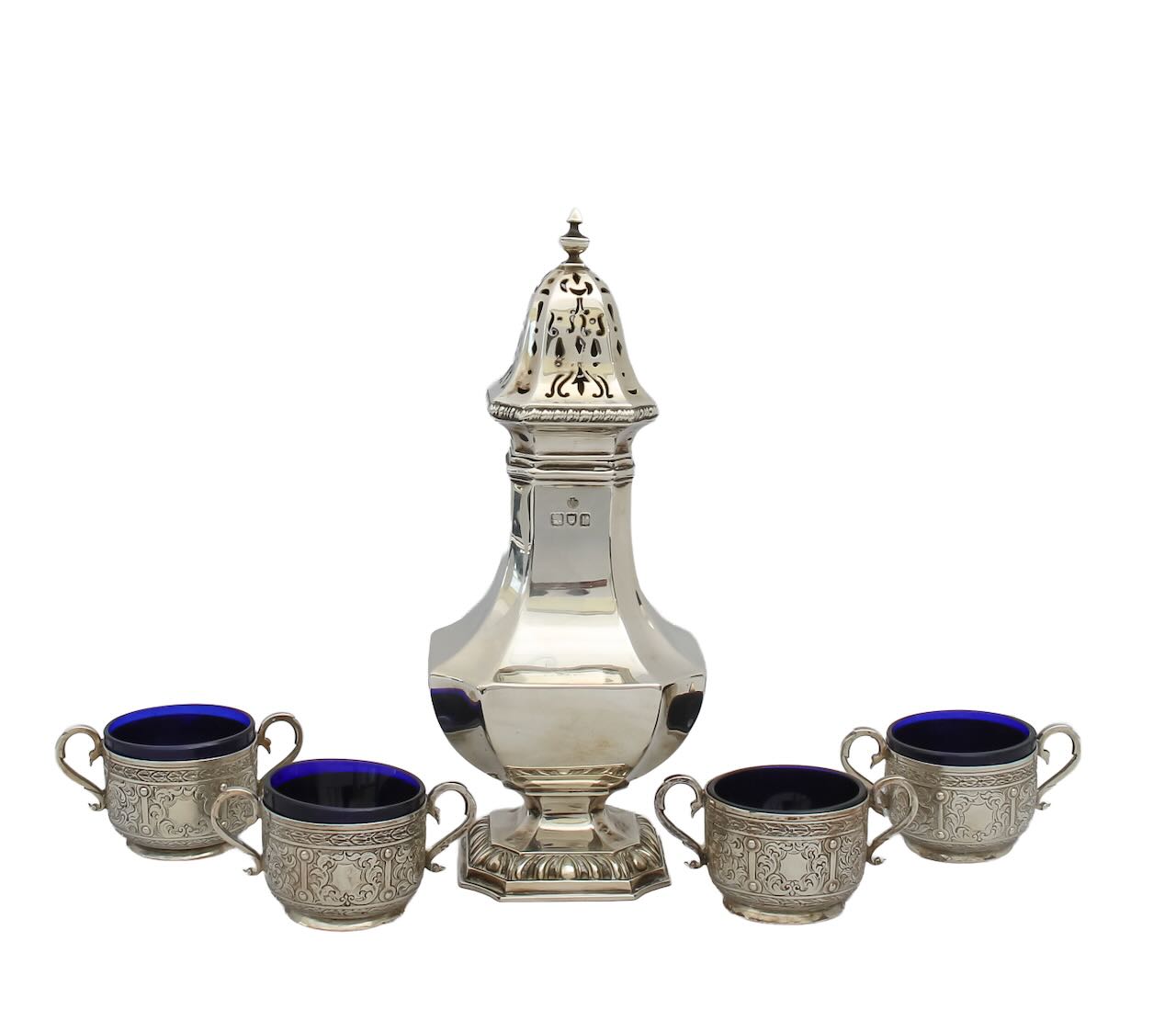 A George V silver sugar caster and a set of four Victorian silver salts - Image 2 of 6