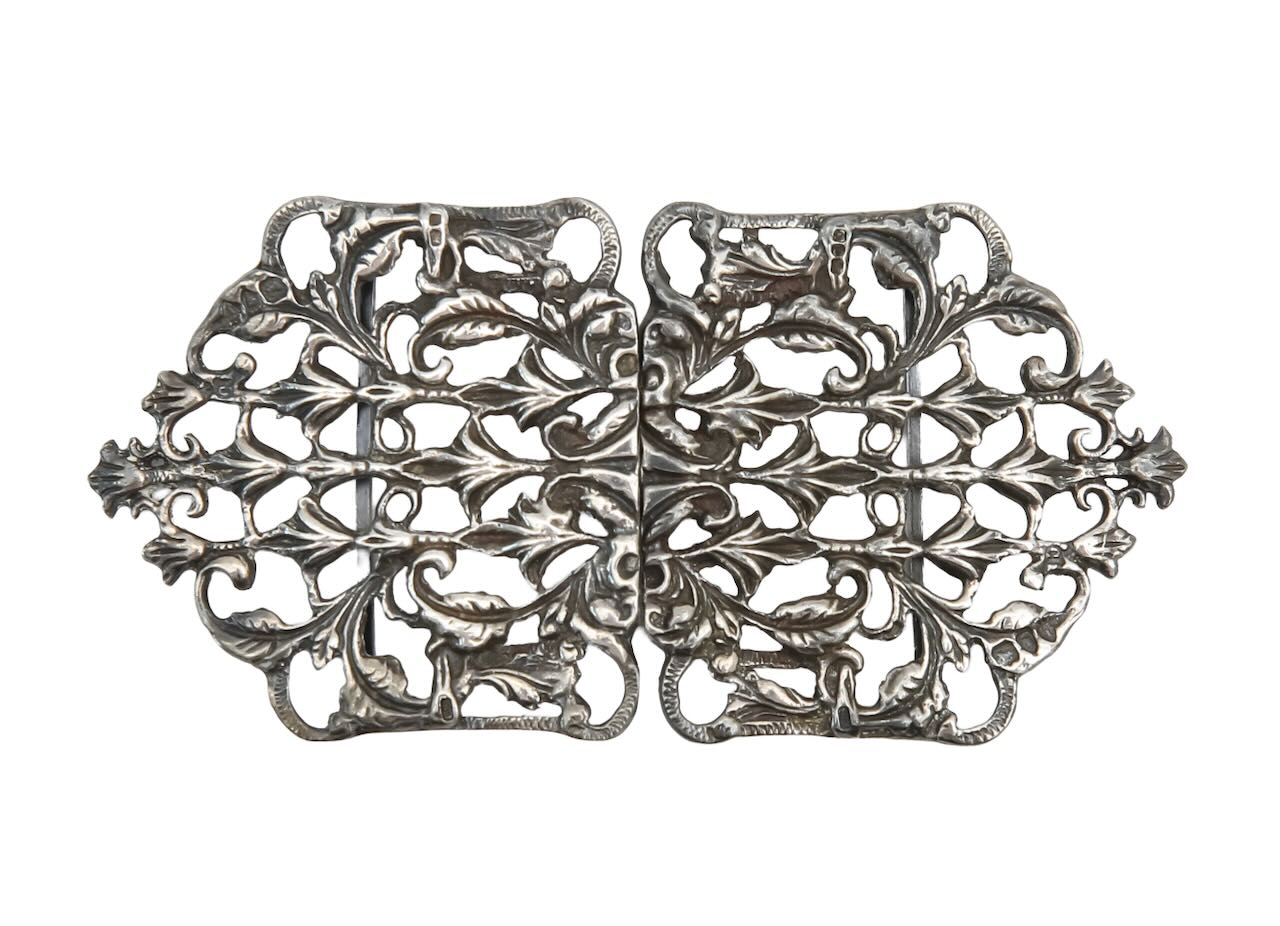 A cased set of six Edward VII silver buttons, and a silver belt buckle - Image 2 of 5