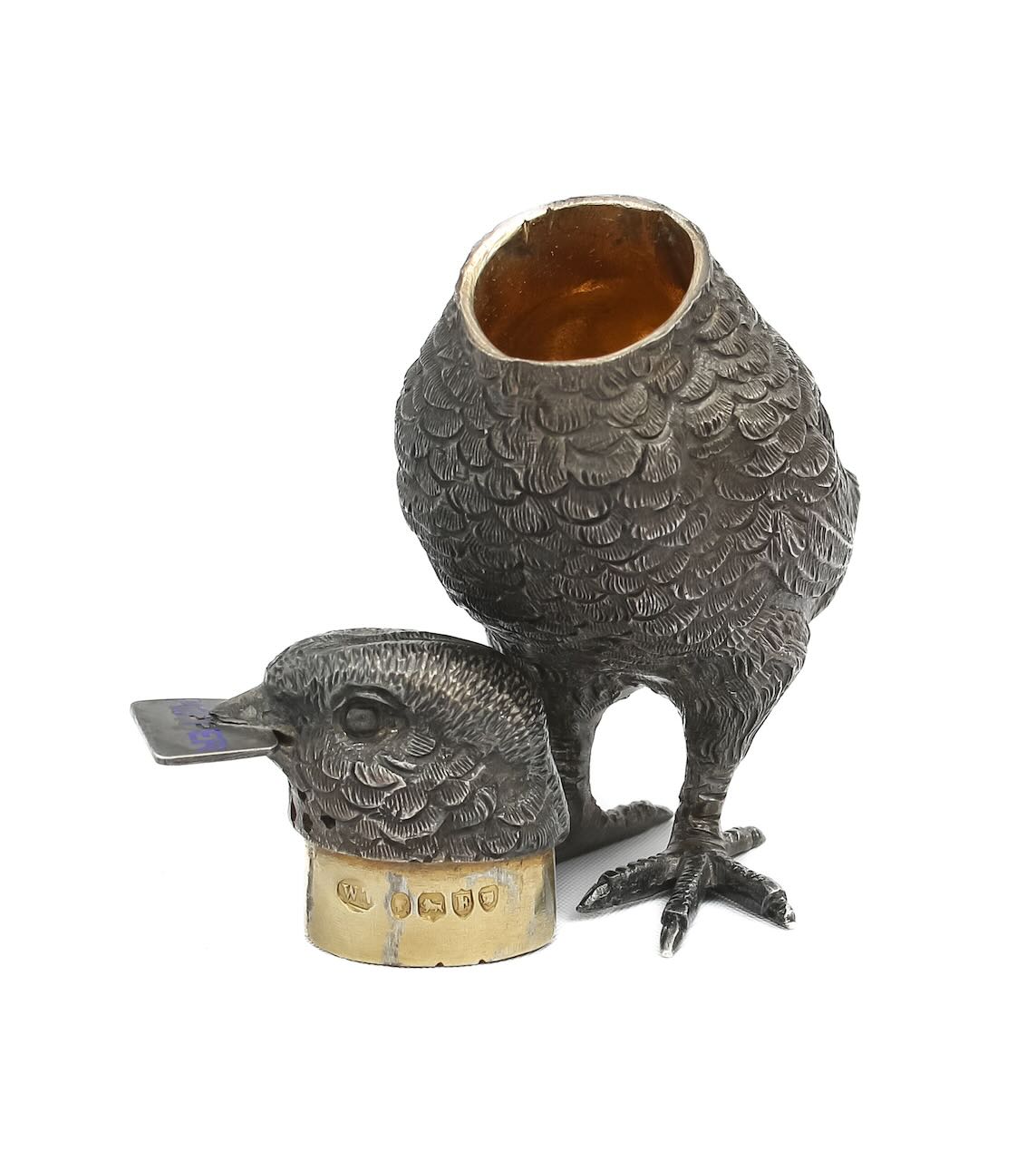 A Victorian silver novelty pepperette, modelled as a chick - Image 2 of 2