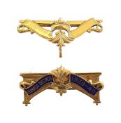 A 9ct gold past masters ribbon pin and bar