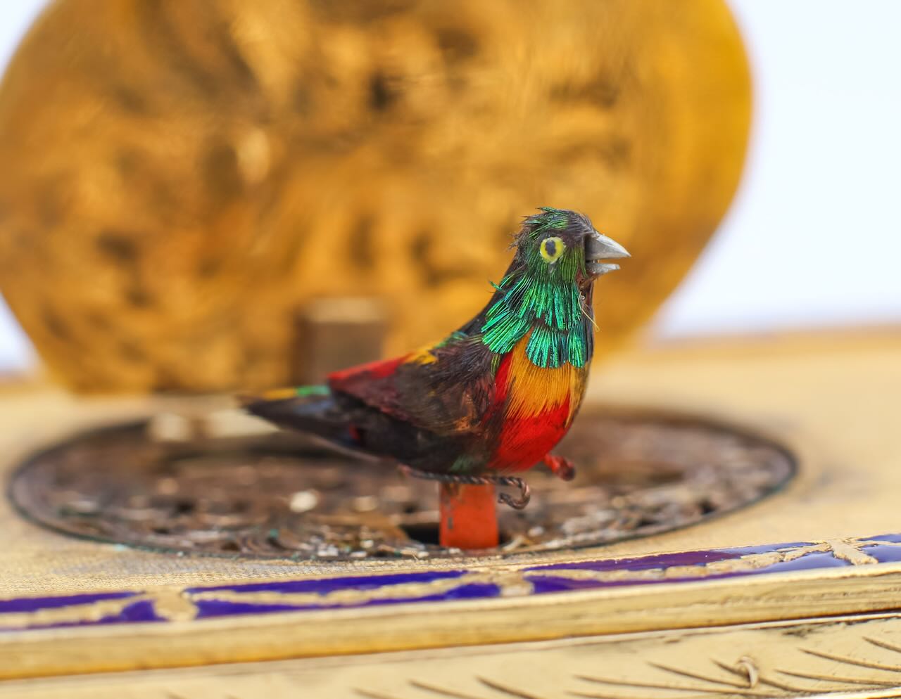 A Swiss gilt metal singing bird musical box - Image 6 of 10