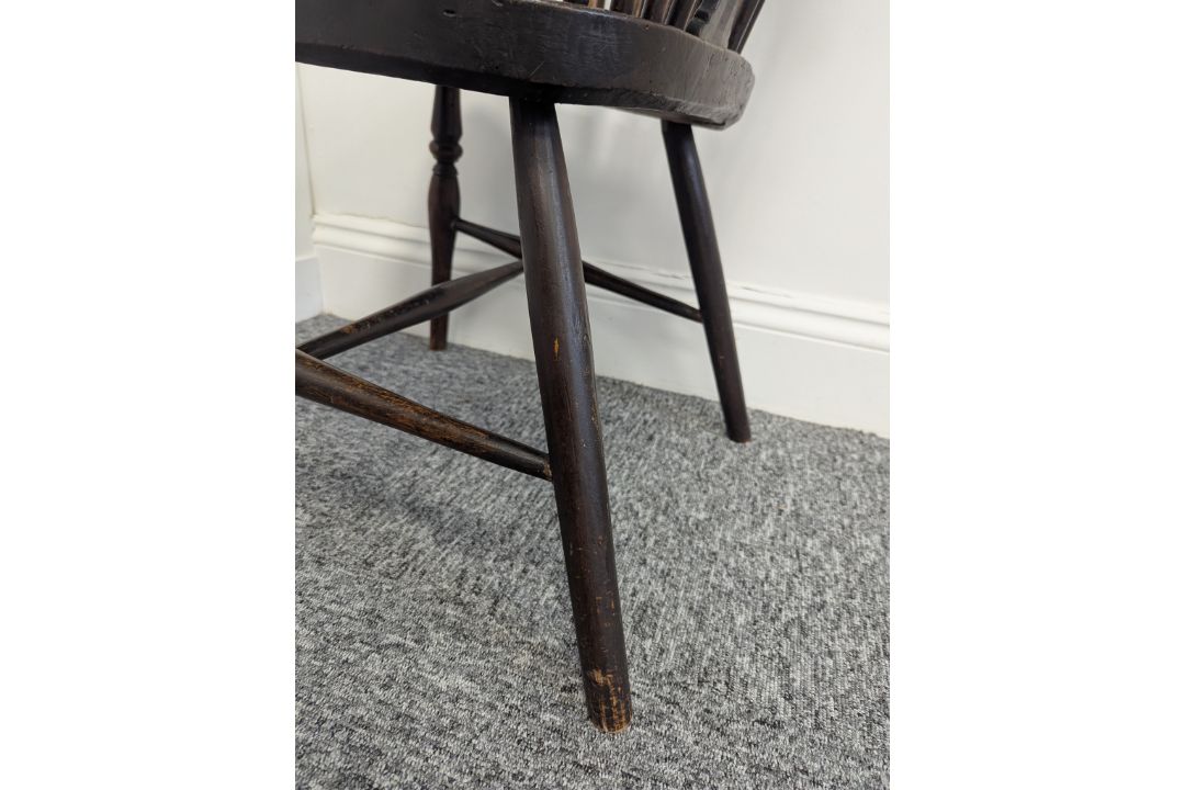 A yew and elm Windsor chair - Image 21 of 29