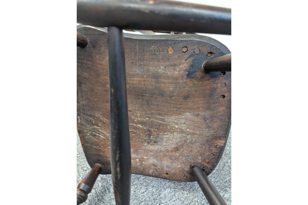 A yew and elm Windsor chair - Image 22 of 29