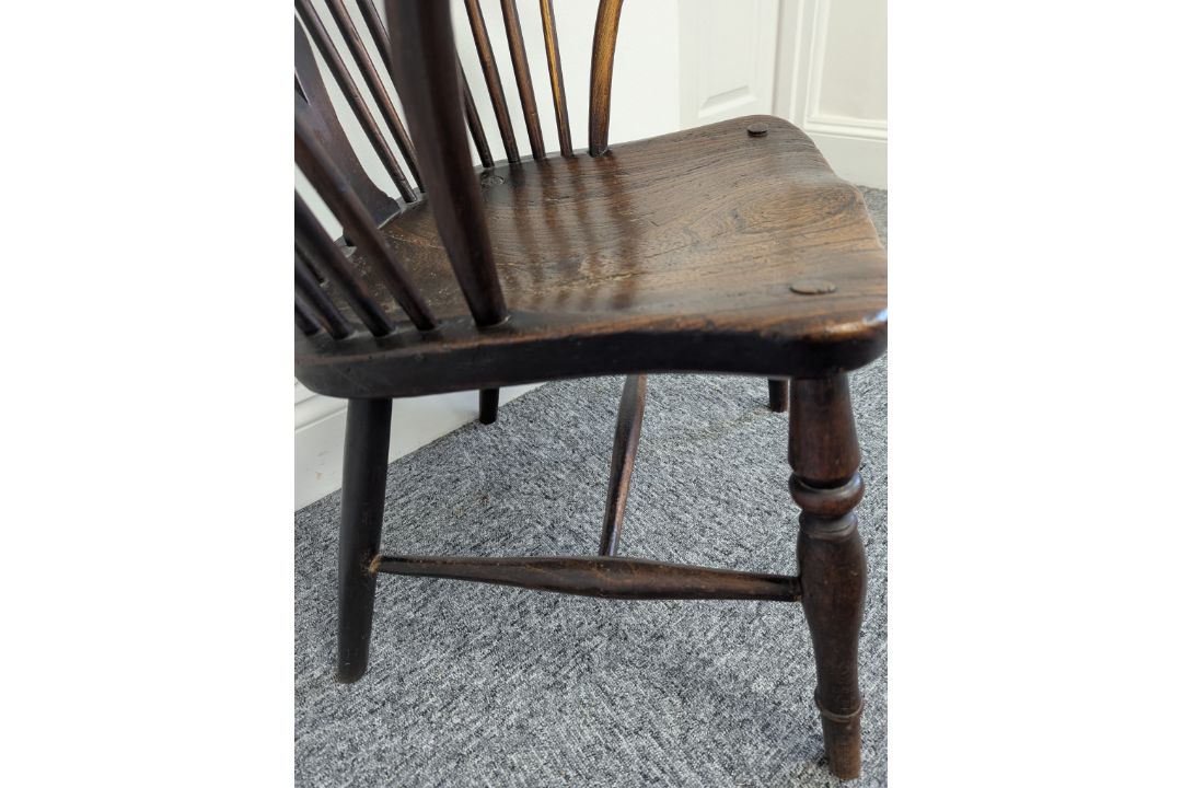 A yew and elm Windsor chair - Image 19 of 29