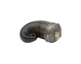 A Victorian Scottish horn snuff mull
