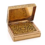 A Georgian gold vinaigrette in a fitted case