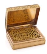A Georgian gold vinaigrette in a fitted case
