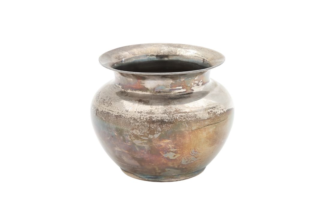 A Continental silver vase - Image 1 of 2