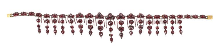 A Victorian Bohemian garnet fringe necklace