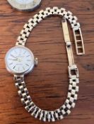 9ct GOLD WRISTWATCH AND BRACELET, WEIGHT APPROX 9.9g