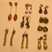 PAIR OF 9ct GOLD STUD KNOT EARRINGS, WEIGHT APPROX 2.96g; PAIR OF 9ct GOLD STUD EARRINGS SET WITH