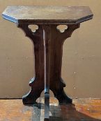 GOTHIC OAK STAND, APPROX 51cm WIDE, 85cm HIGH AND 28cm DEEP