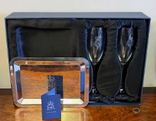 HER LATE MAJESTY QUEEN ELIZABETH II 2007 CHRISTMAS GIFT, BOX CONTAINING SILVER PLATED TRAY AND TWO