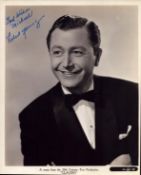 Robert Young signed 10x8 inch vintage 