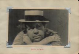 Charles Laughton signed 6x4inch black and white photo. TV/Film, Entertainment autograph. Good