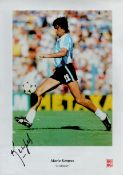Mario Kempes signed 16x12 inch colour print titled 