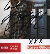 Dr Who Karen Gillian signed Amy Pond Doctor Who Cast Card. Measures 4x5 inch appx. Good condition.