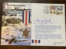 Victoria Cross winner Sgt Quentin George Murray Smythe VC signed Victory in Europe 50th ann cover.