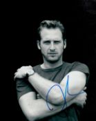 Josh Lucas signed 10x8inch black and white photo. Good condition. All autographs come with a