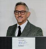 Gary Lineker signature piece with unsigned 10x8 inch colour photo. Good condition Est.